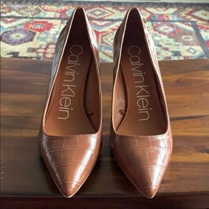 Womens Calvin Klein Pumps